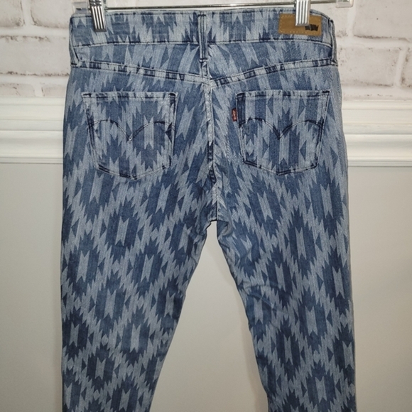 Rare Gorgeous Levi's Boho Printed Jeans - Picture 3 of 6